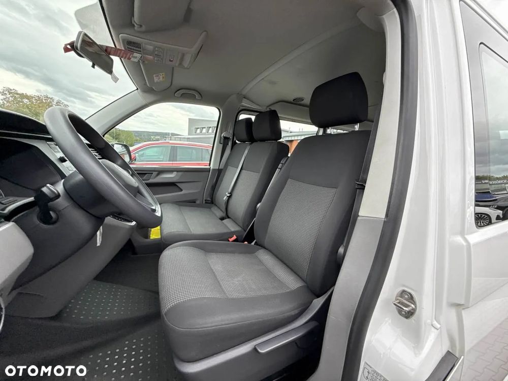 Volkswagen Transporter - 12