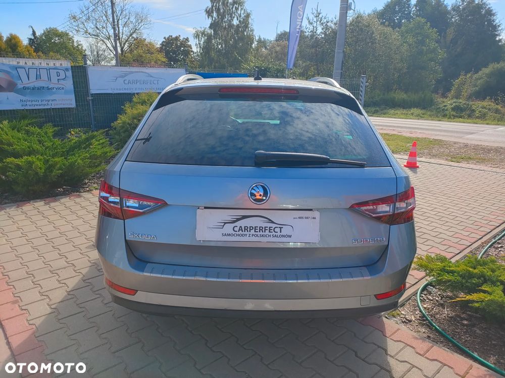 Skoda Superb 2.0 TDI DSG Premium Edition - 13
