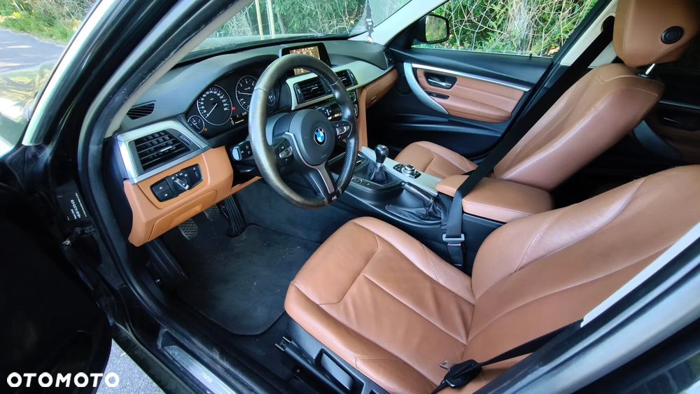 BMW Seria 3 316d Luxury Line EU6 - 12