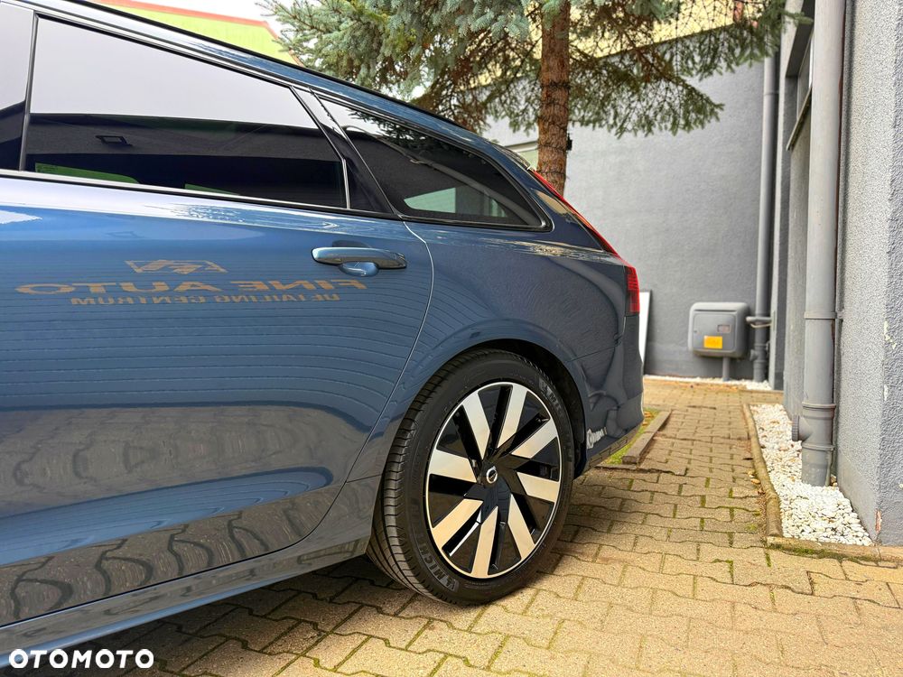 Volvo V90 T6 AWD Plug-In Hybrid Plus Dark - 7