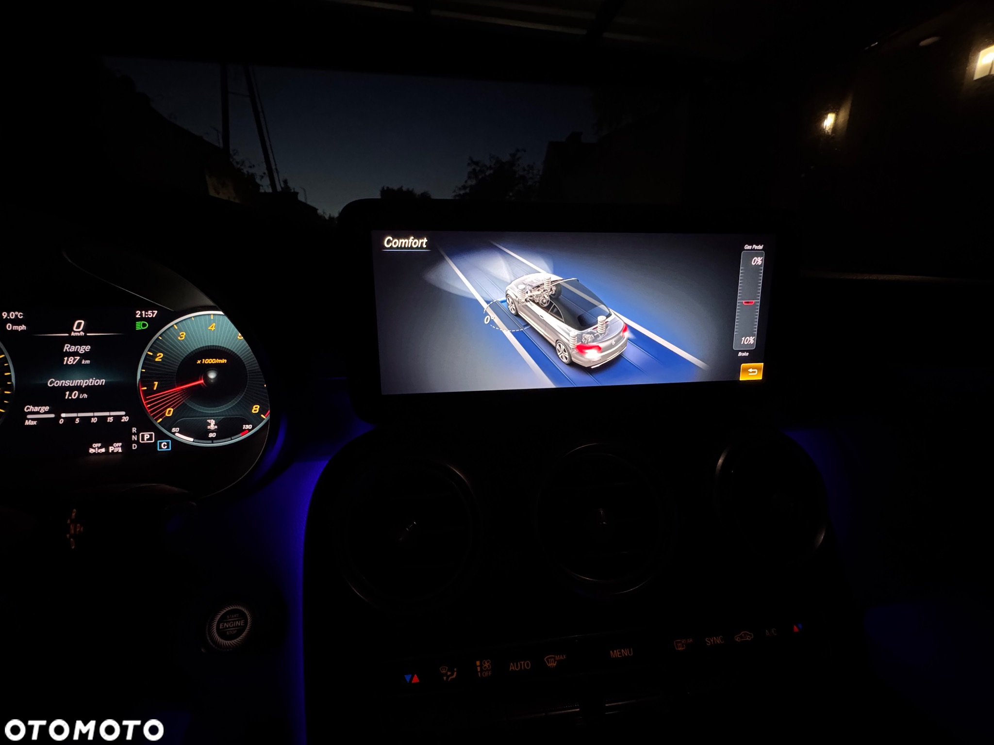 Mercedes-Benz Klasa C 300 4Matic 9G-TRONIC AMG Line - 32