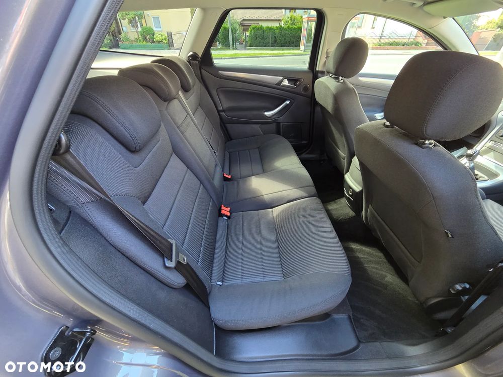 Ford Mondeo ver-1-6-ecoboost-start--stopp-business-edition - 8