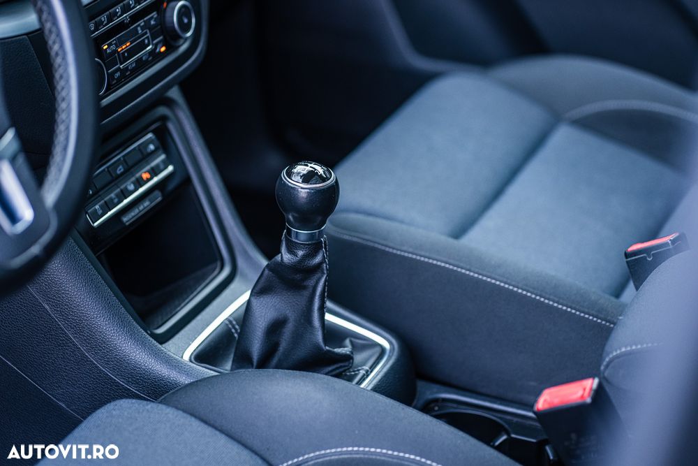 Volkswagen Sharan 2.0 TDI Blue Motion Style - 16