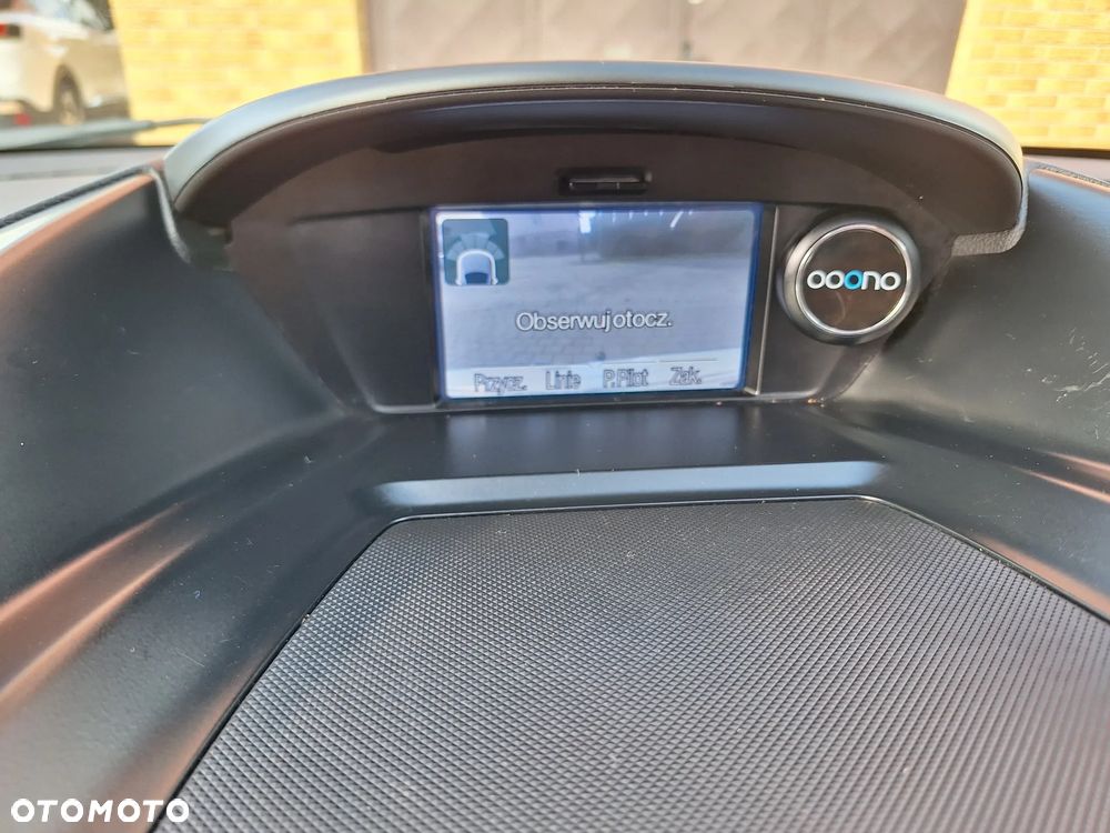 Ford Kuga - 16