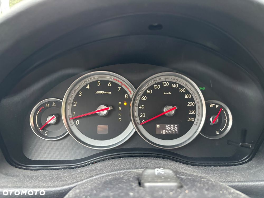 Subaru Legacy - 13