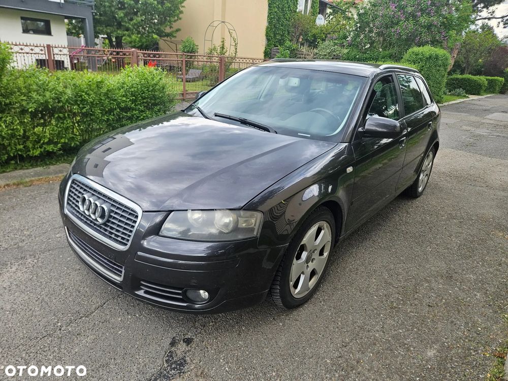 Audi A3 Sportback - 1