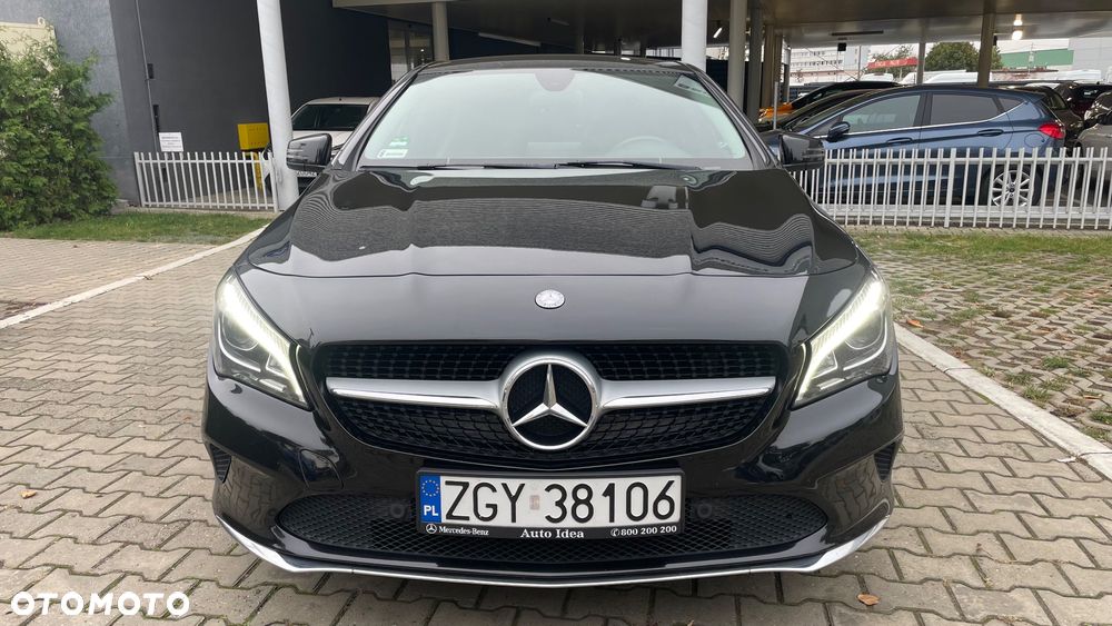 Mercedes-Benz CLA 180 7G-DCT AMG Line - 3