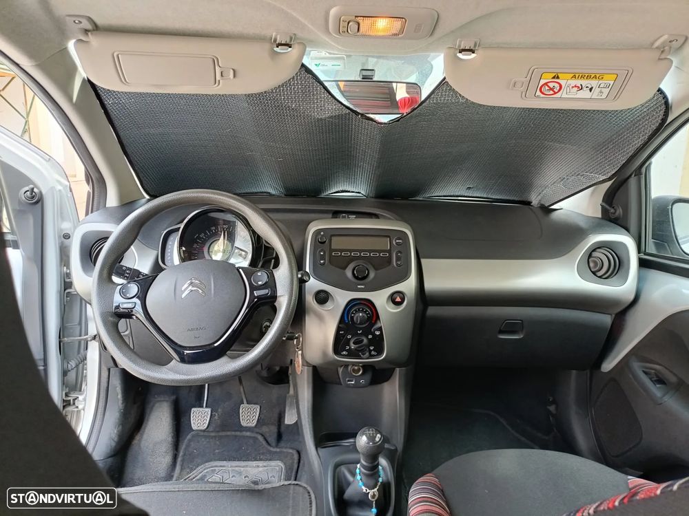Citroën C1 1.0 VTi Feel S&S - 11