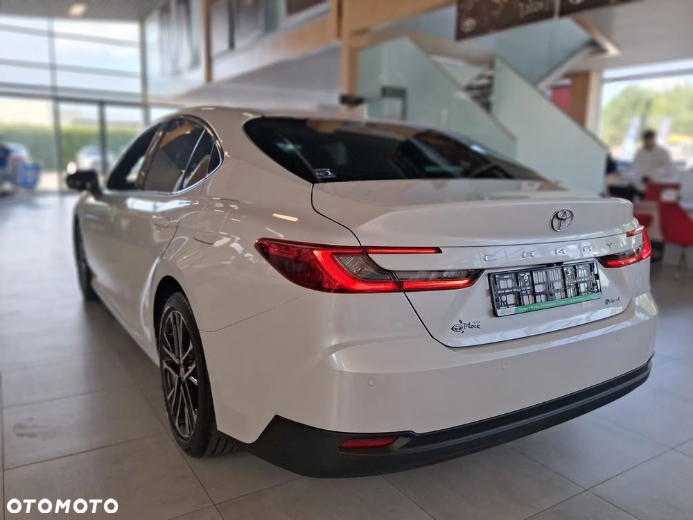 Toyota Camry 2.5 Hybrid Dynamic Force Executive e-CVT - 4