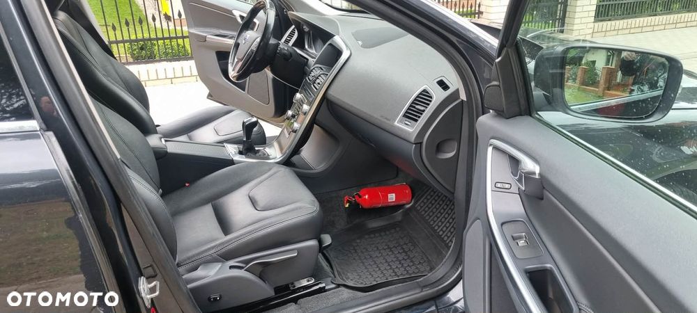 Volvo XC 60 - 6