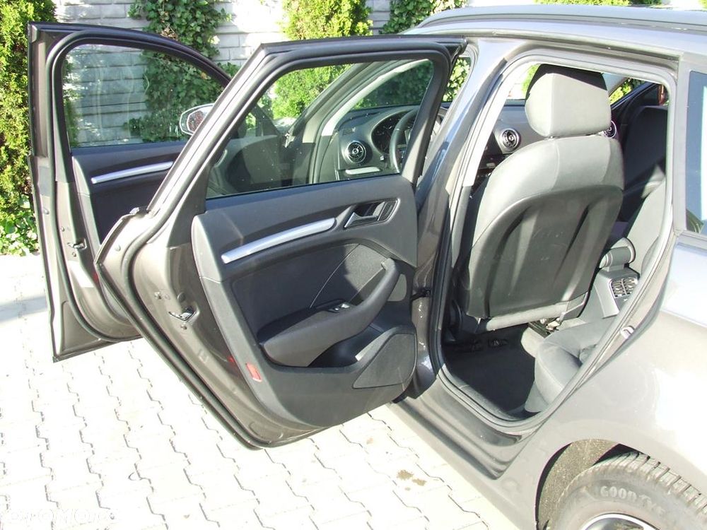 Audi A3 Sportback 1.4 TFSI Attraction - 23