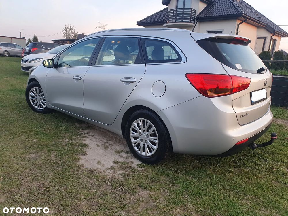 Kia Ceed 1.6 GDI Business Line - 13