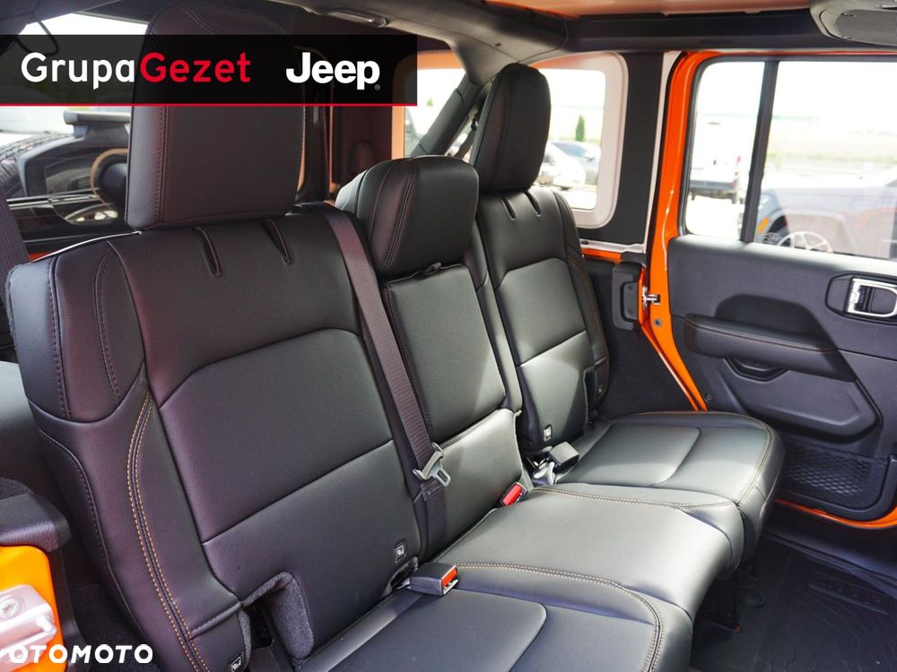 Jeep Wrangler - 7