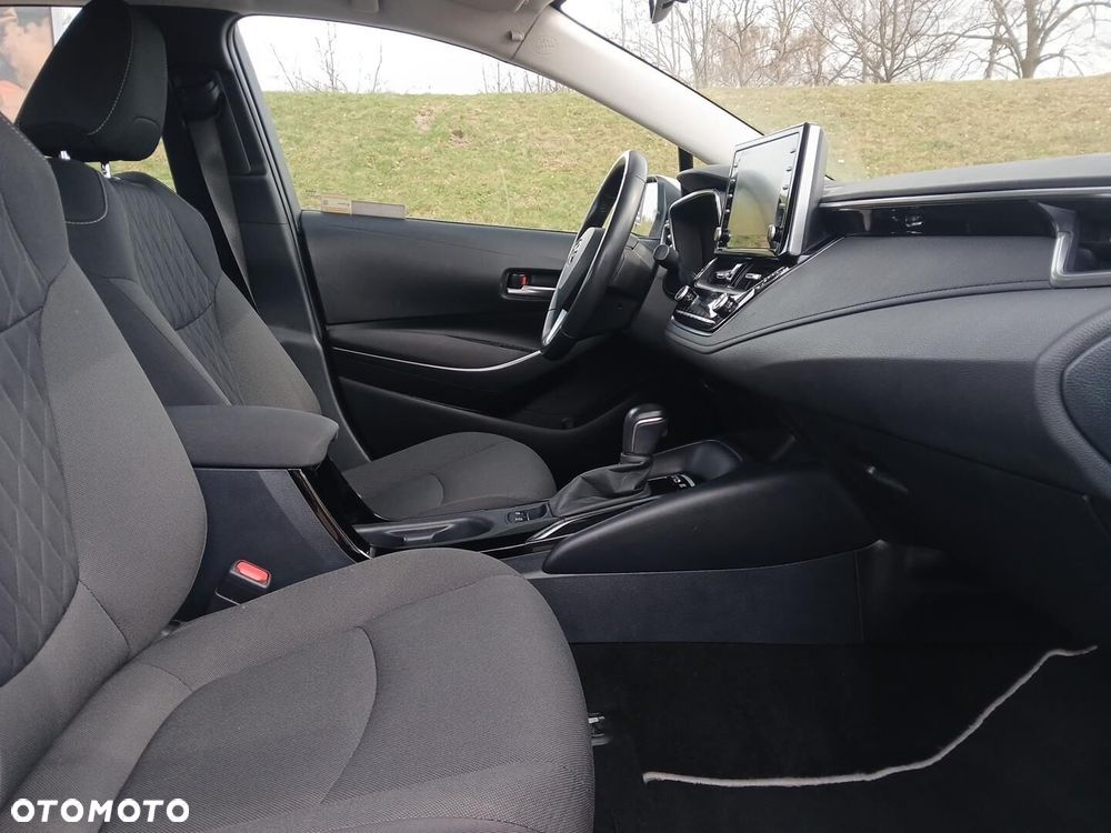 Toyota Corolla 1.8 Hybrid Comfort - 13