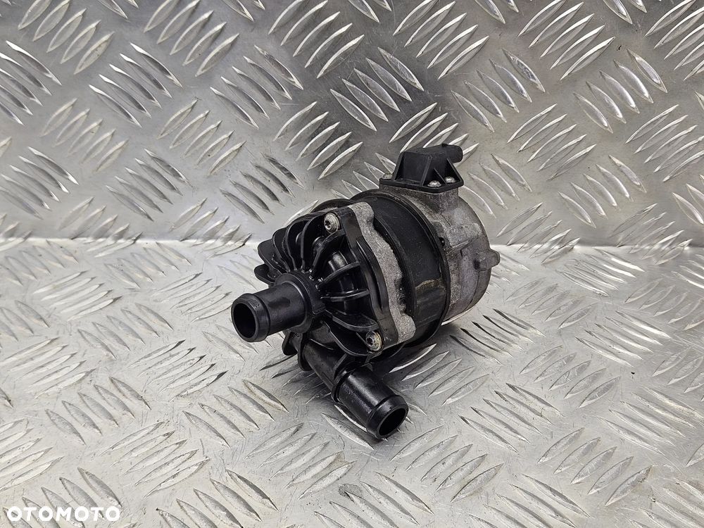 VW TOUAREG 7P CAYENNE 10-18R POMPA POMPKA DODATKOWA WODY 7P0965567 - 1