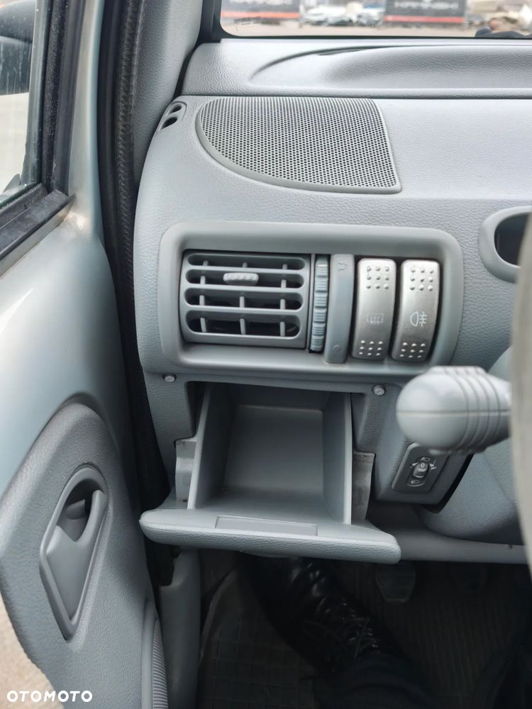 Renault Twingo 1.2 - 19