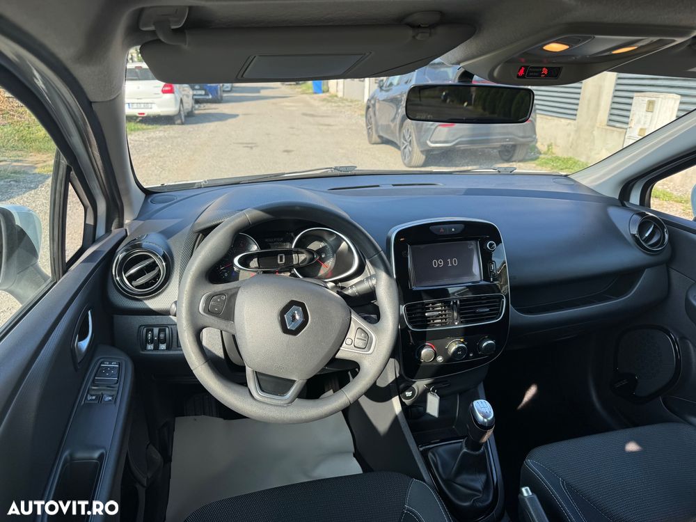 Renault Clio - 9