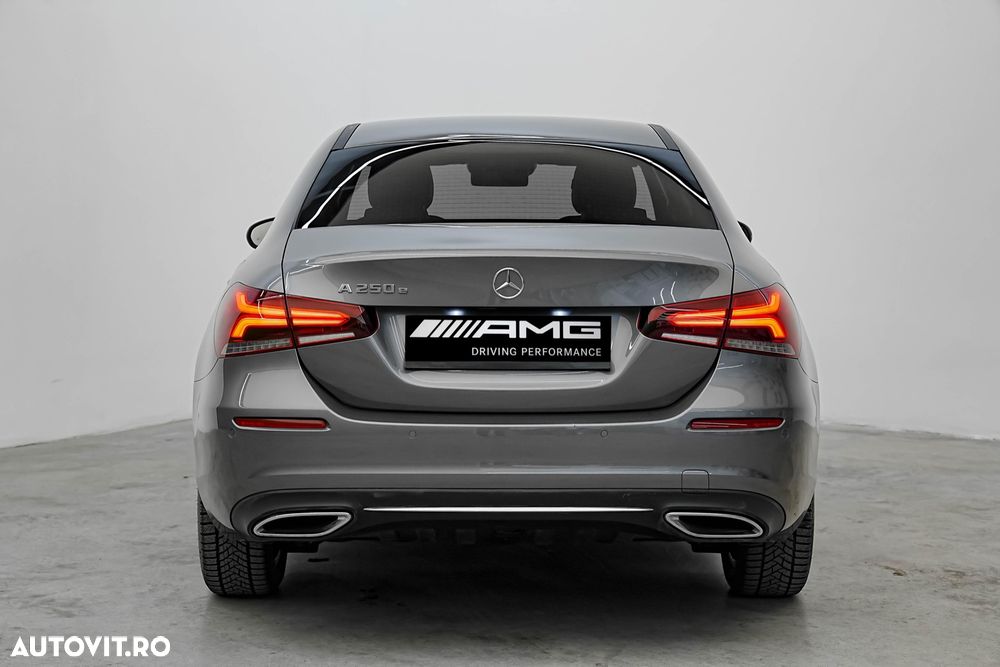 Mercedes-Benz A 250 e 8G-DCT Edition 2021 - 9