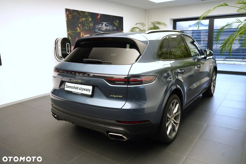 Porsche Cayenne - 30