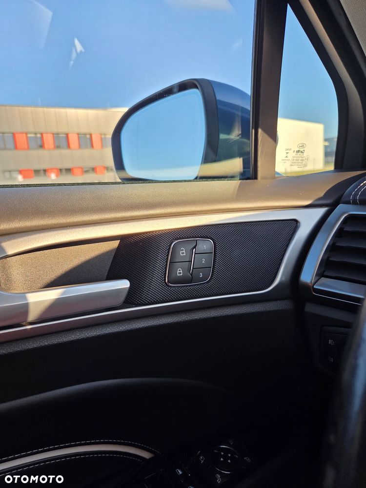 Ford Mondeo 2.0 EcoBlue Vignale - 18