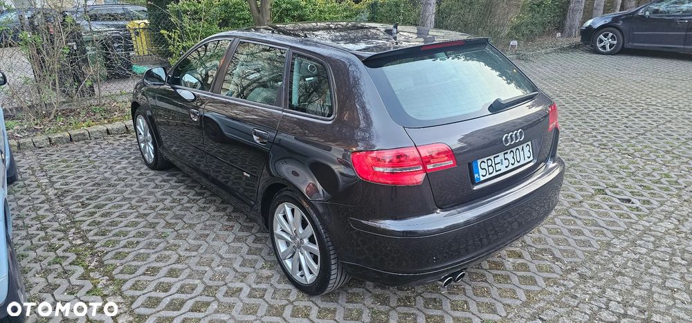 Audi A3 Sportback 3.2 quattro (DSG) S tronic S line Sportpaket plus - 4