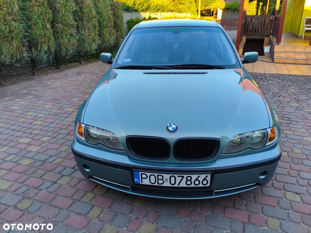 BMW Seria 3 330i - 6