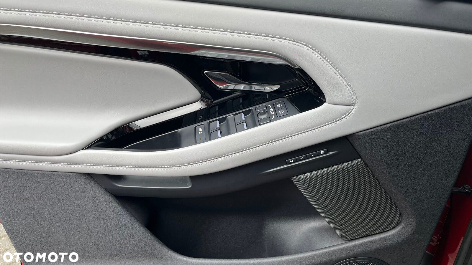 Land Rover Range Rover Evoque - 14