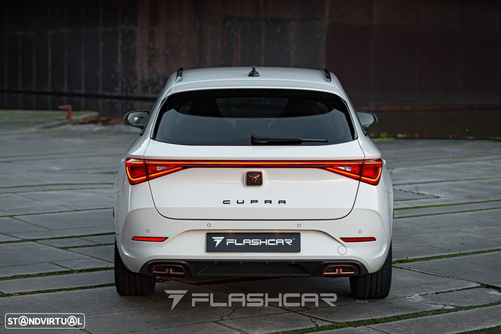Cupra Leon ST 1.4 e-Hybrid MID DSG - 12