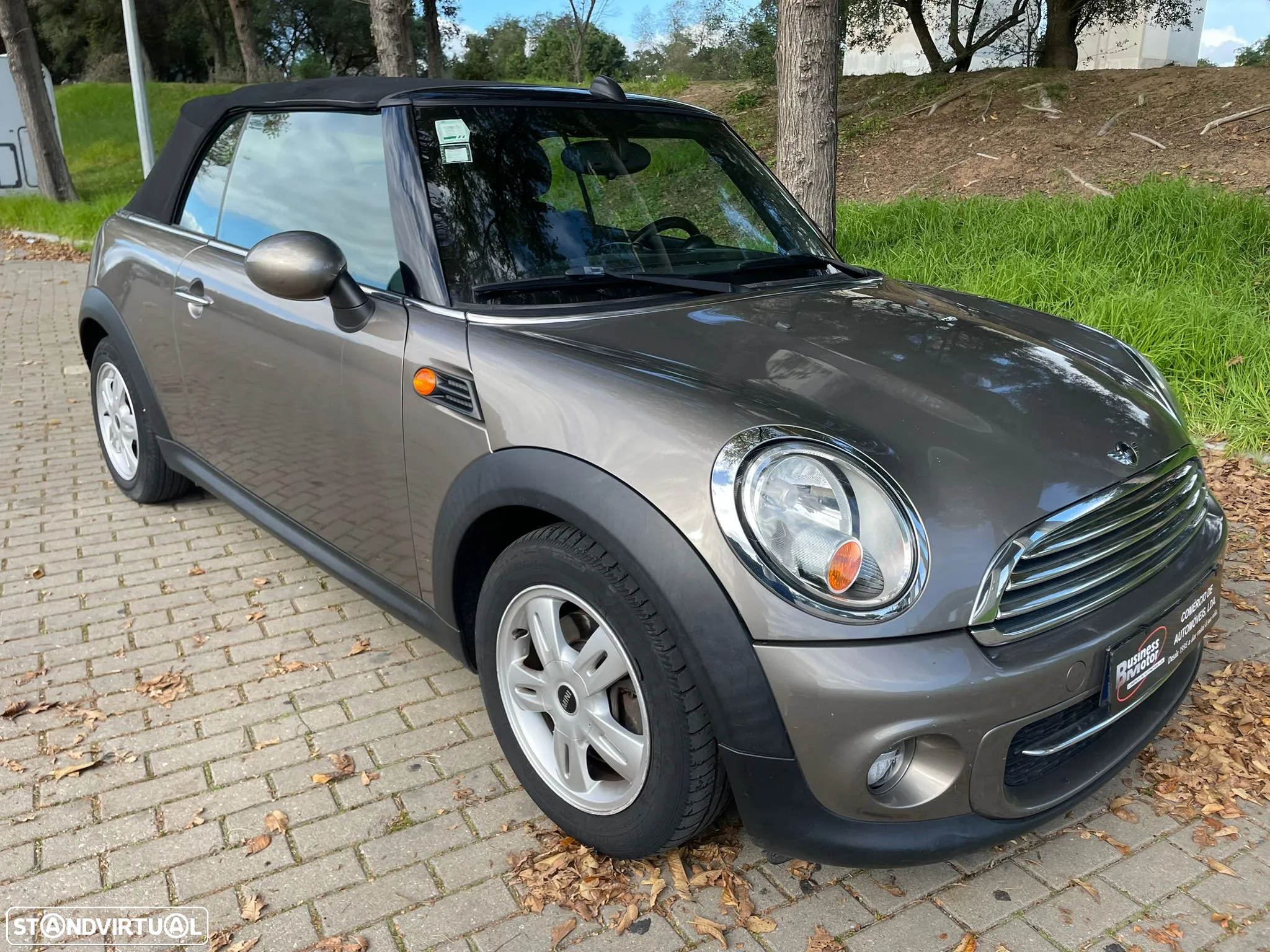 MINI Cabrio Cooper D - 7