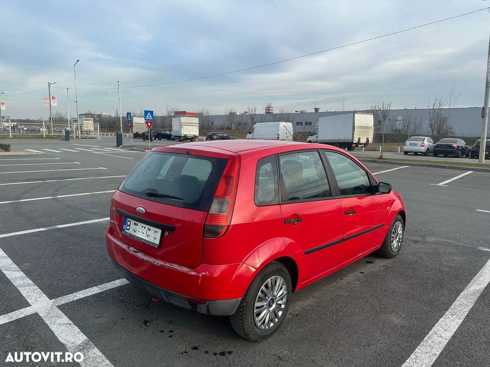 Ford Fiesta 1.3i Ambiente - 3