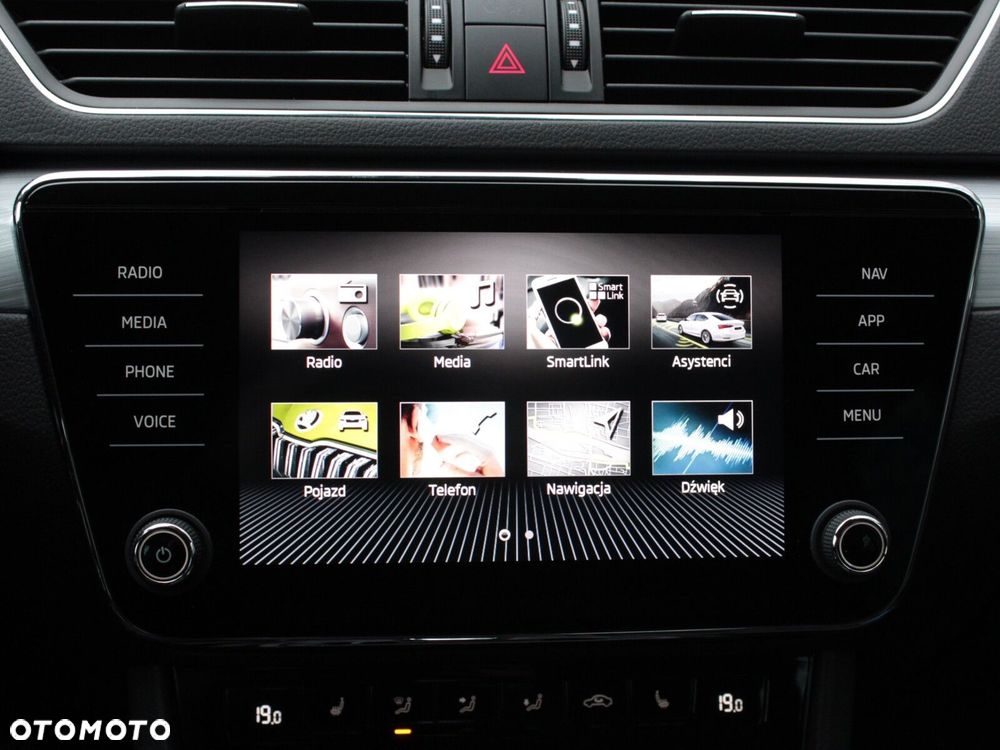 Skoda Superb 1.5 TSI Ambition DSG - 27