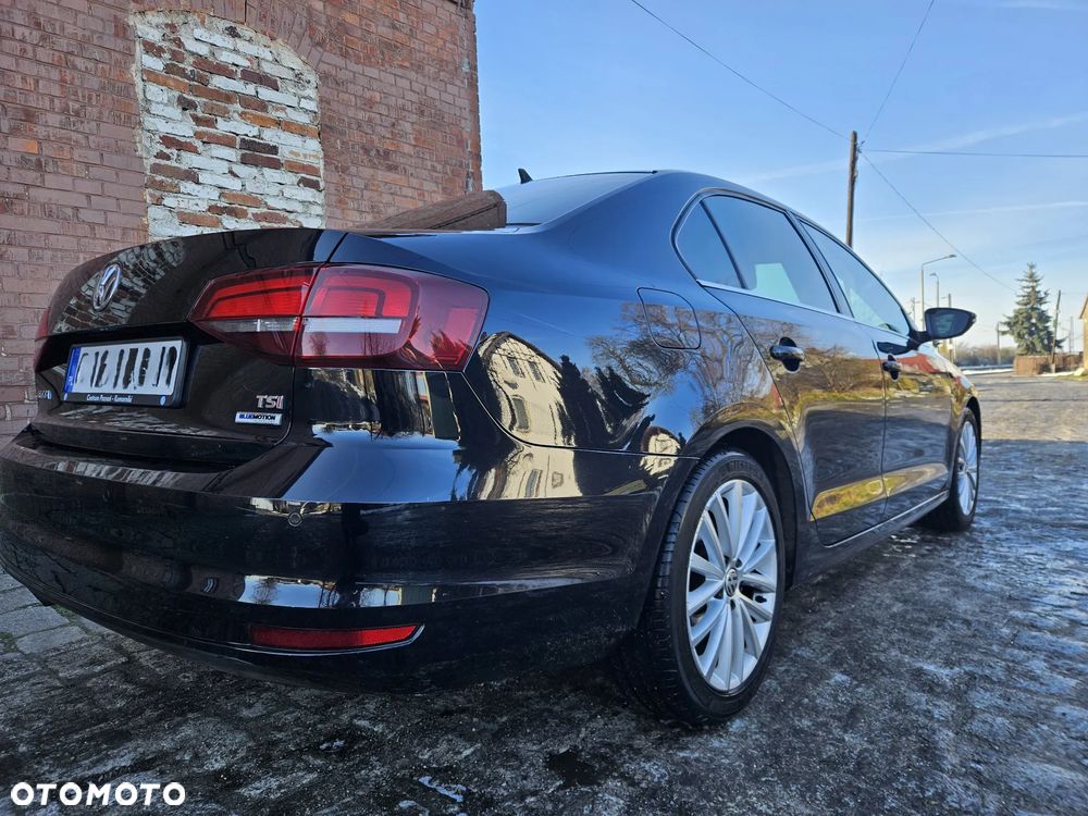 Volkswagen Jetta 1.4 TSI BMT Highline - 9