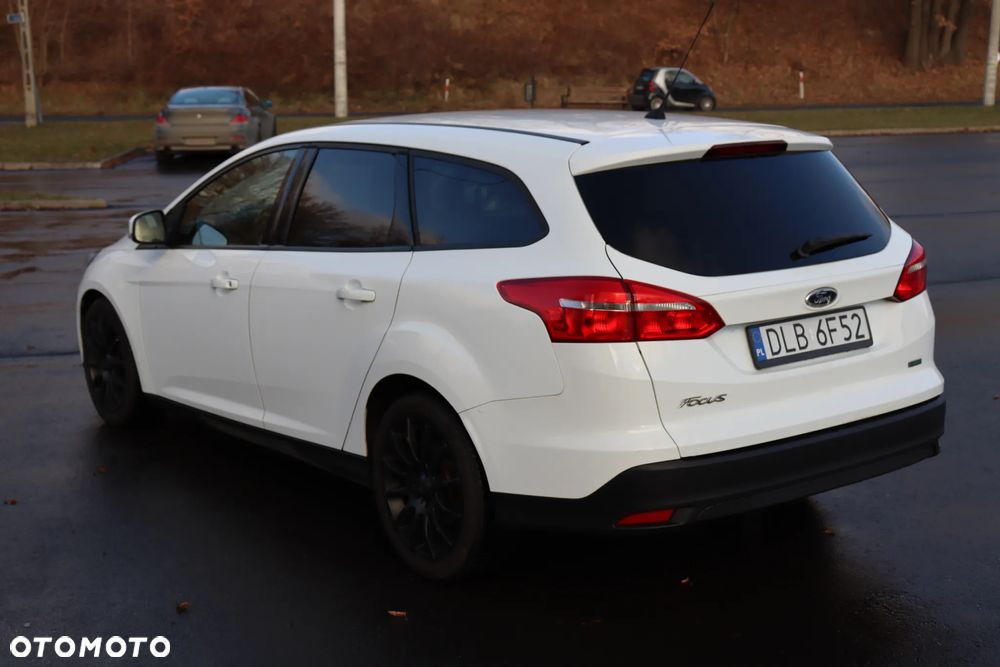 Ford Focus 1.0 EcoBoost Titanium - 10