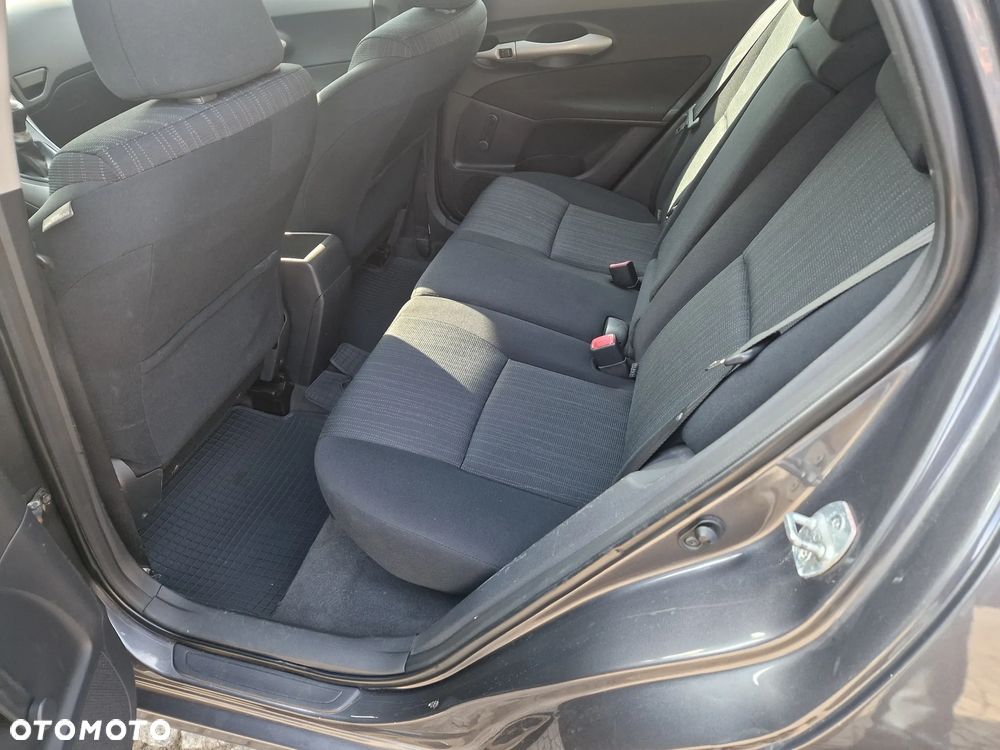 Toyota Auris 1.4 D-4D - 8