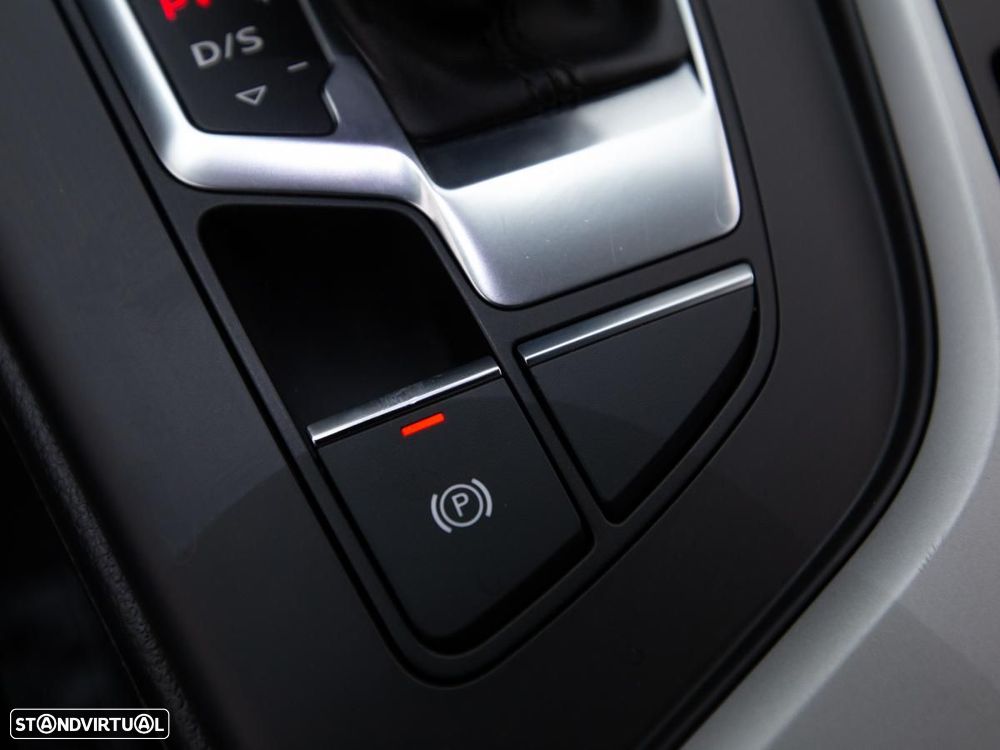 Audi A4 Avant 30 TDI S tronic - 23