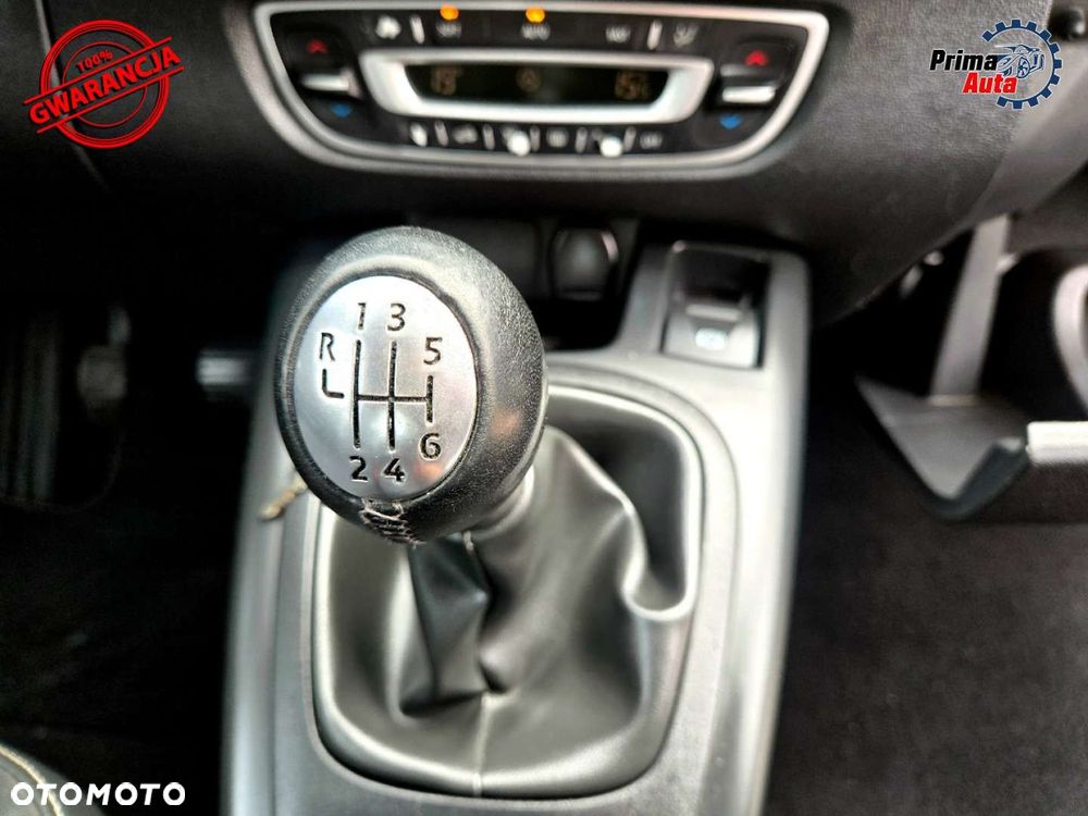 Renault Scenic ENERGY TCe 130 BOSE EDITION - 29