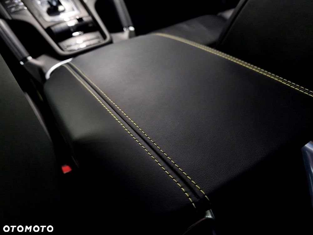 Porsche Cayenne - 22