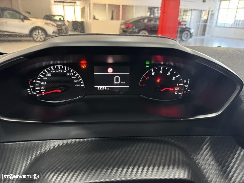 Peugeot 208 PureTech 100 Active Pack - 28