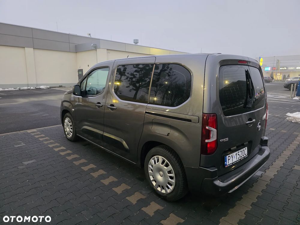 Opel Combo 1.2 Turbo Enjoy S&S - 9