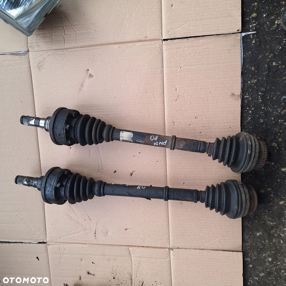 POLOS PRAWA LEWA AUDI 80 2.0 B - 3
