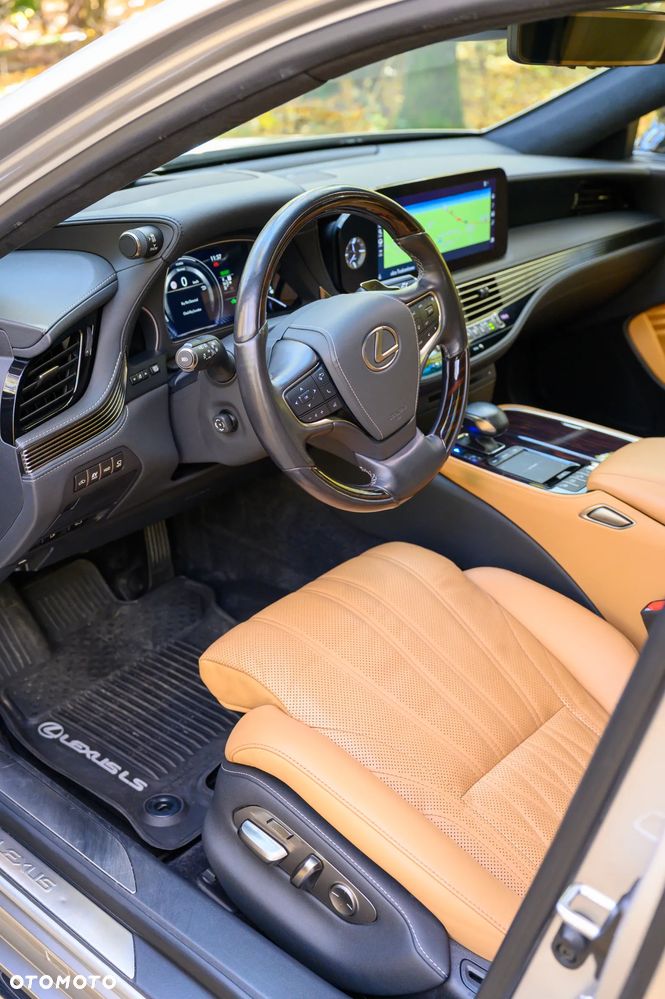 Lexus LS 500 Prestige AWD - 23