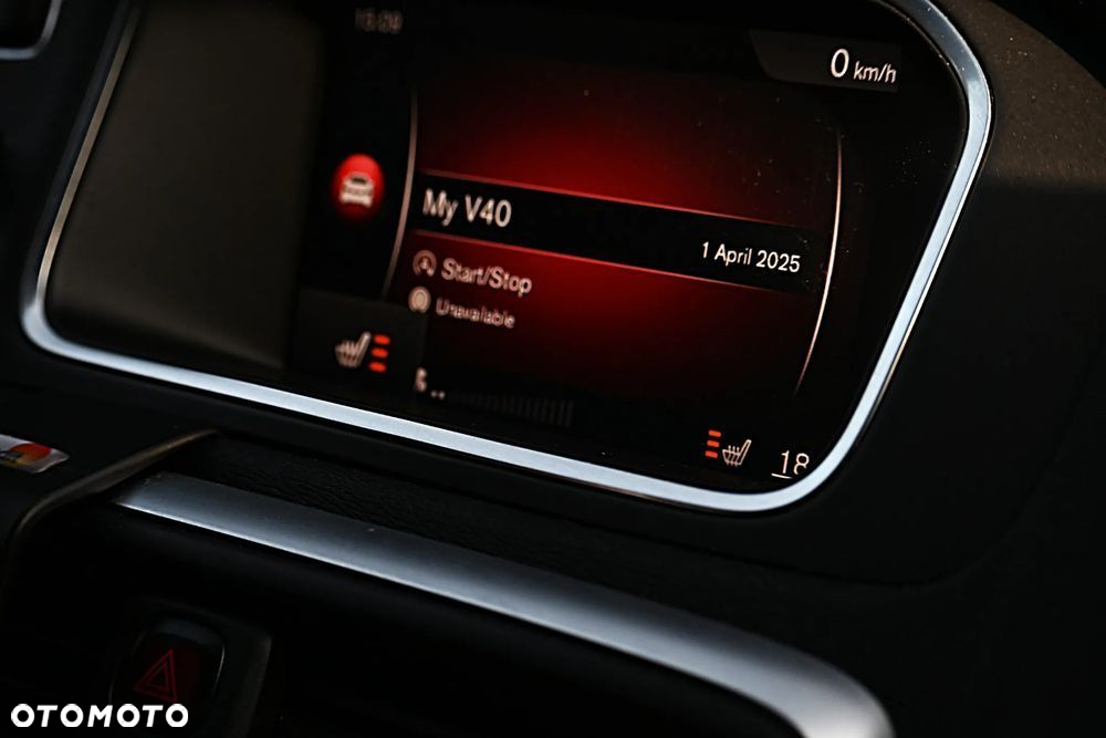 Volvo V40 D2 Geartronic RDesign - 24