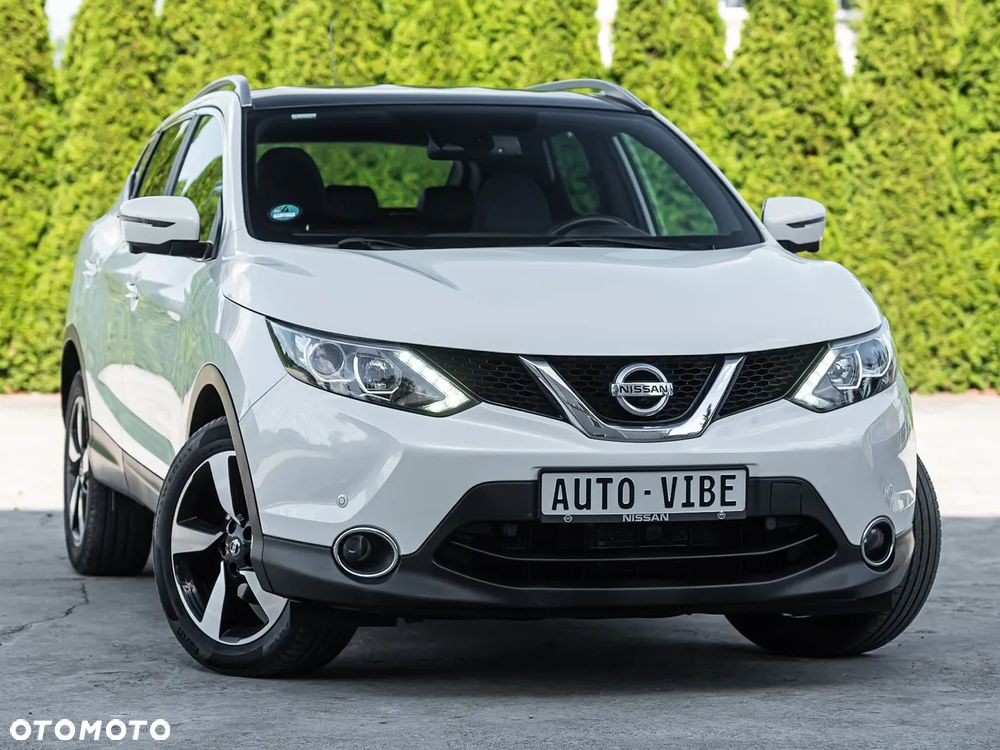 Nissan Qashqai 1.6 DCi Xtronic TEKNA - 2