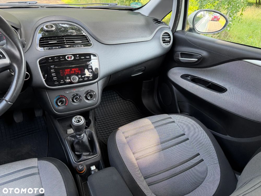 Fiat Punto Evo 1.4 8V MyLife Start&Stop - 22