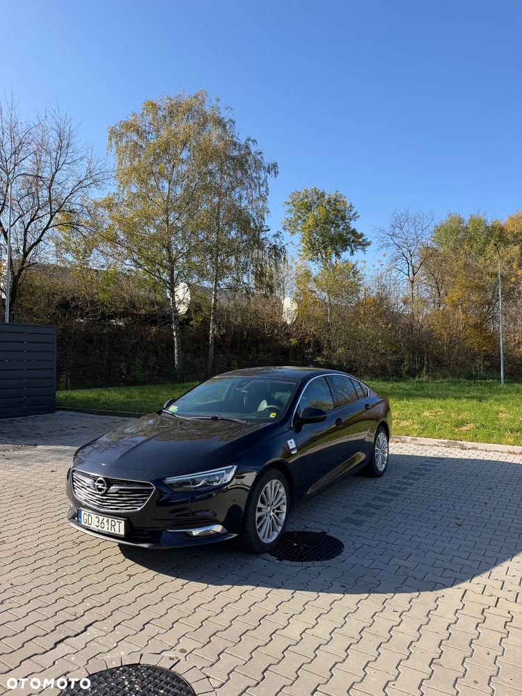 Opel Insignia - 1