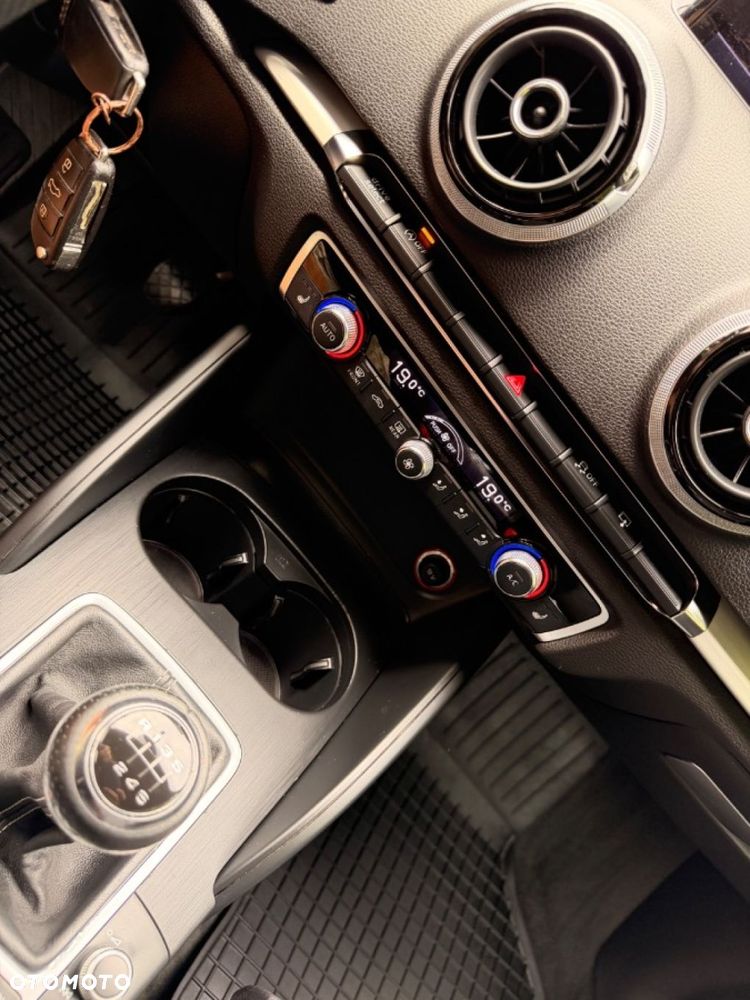 Audi A3 Sportback - 19