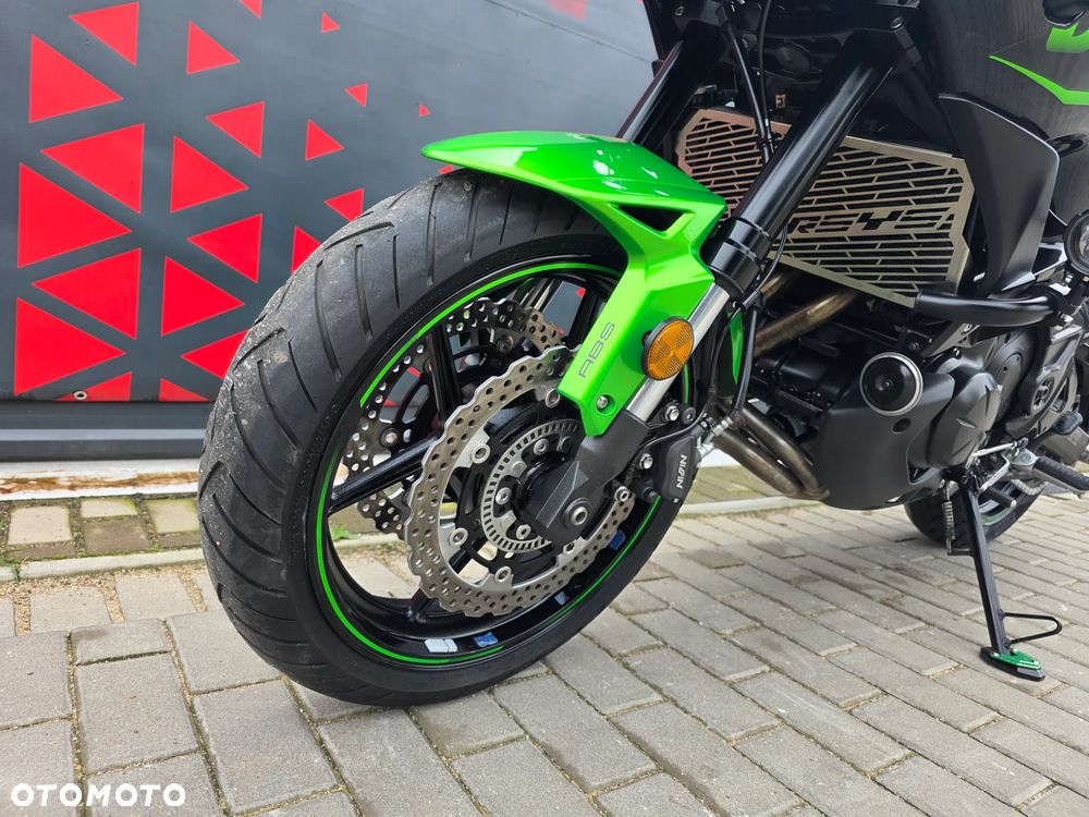 Kawasaki Versys 650 - 14