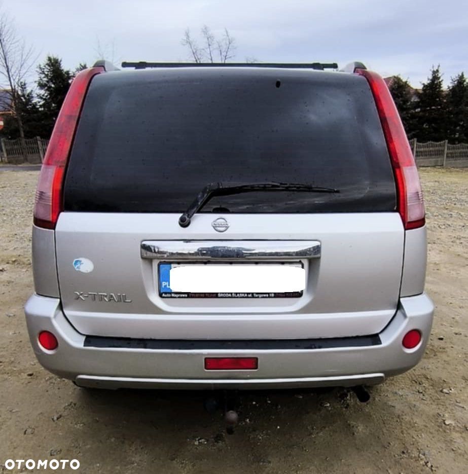 Nissan X-Trail 2.5 Elegance - 3