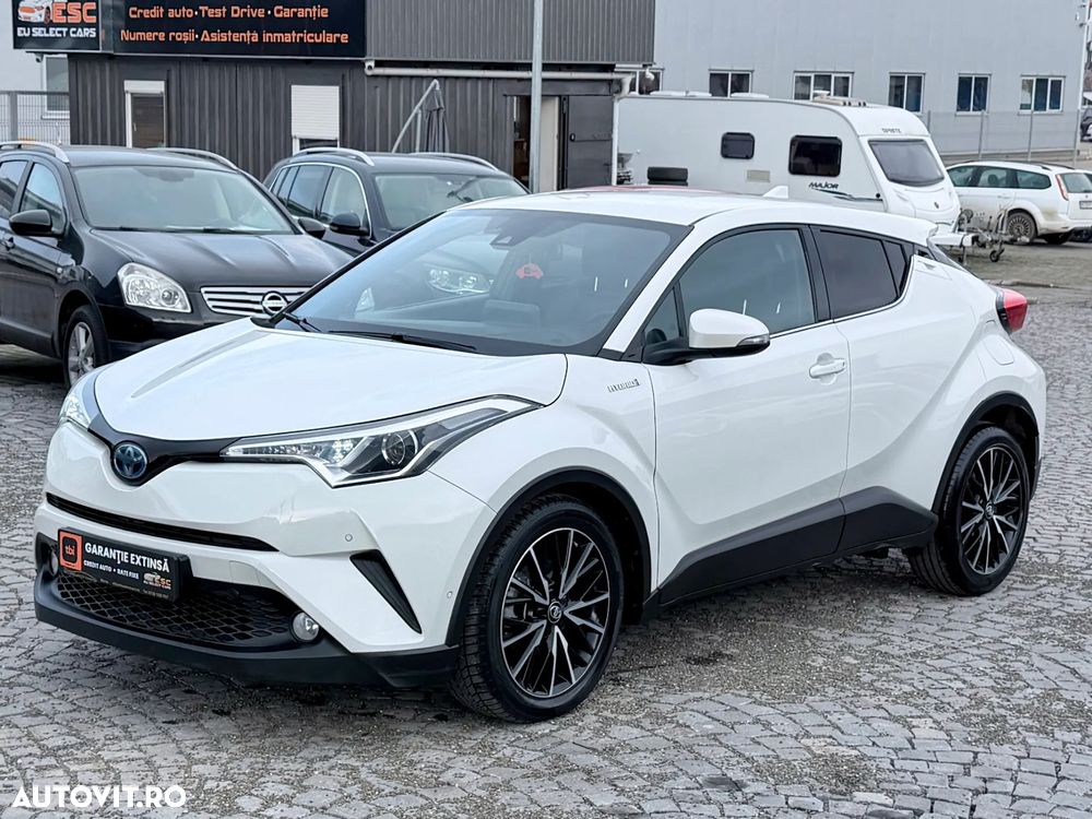 Toyota C-HR Lounge - 1