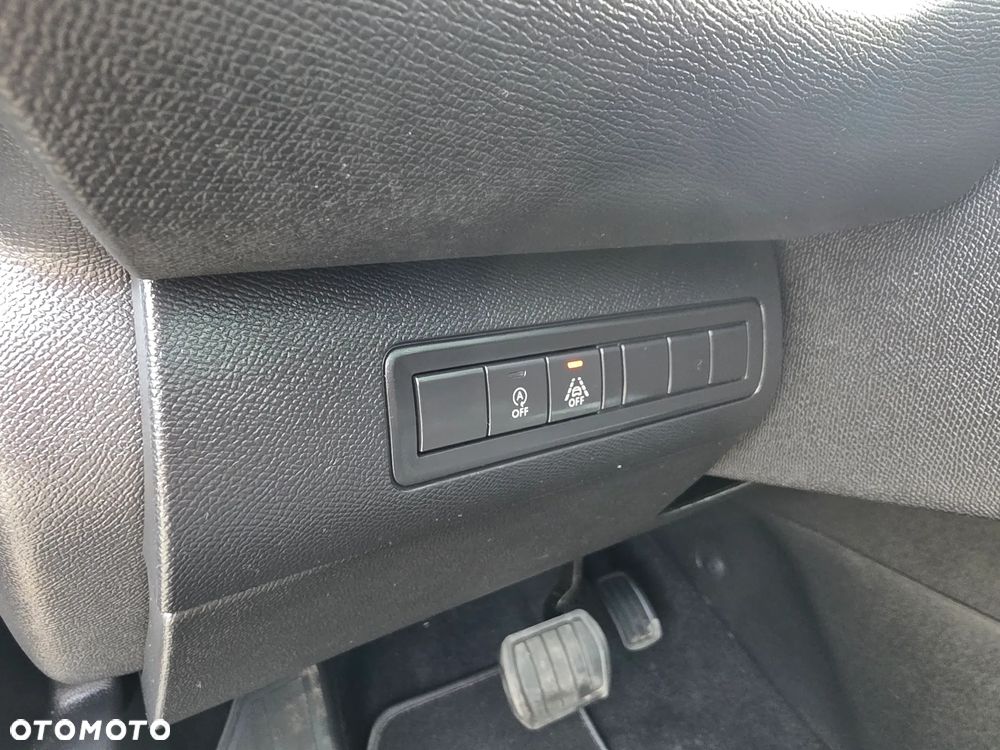 Peugeot 308 - 26